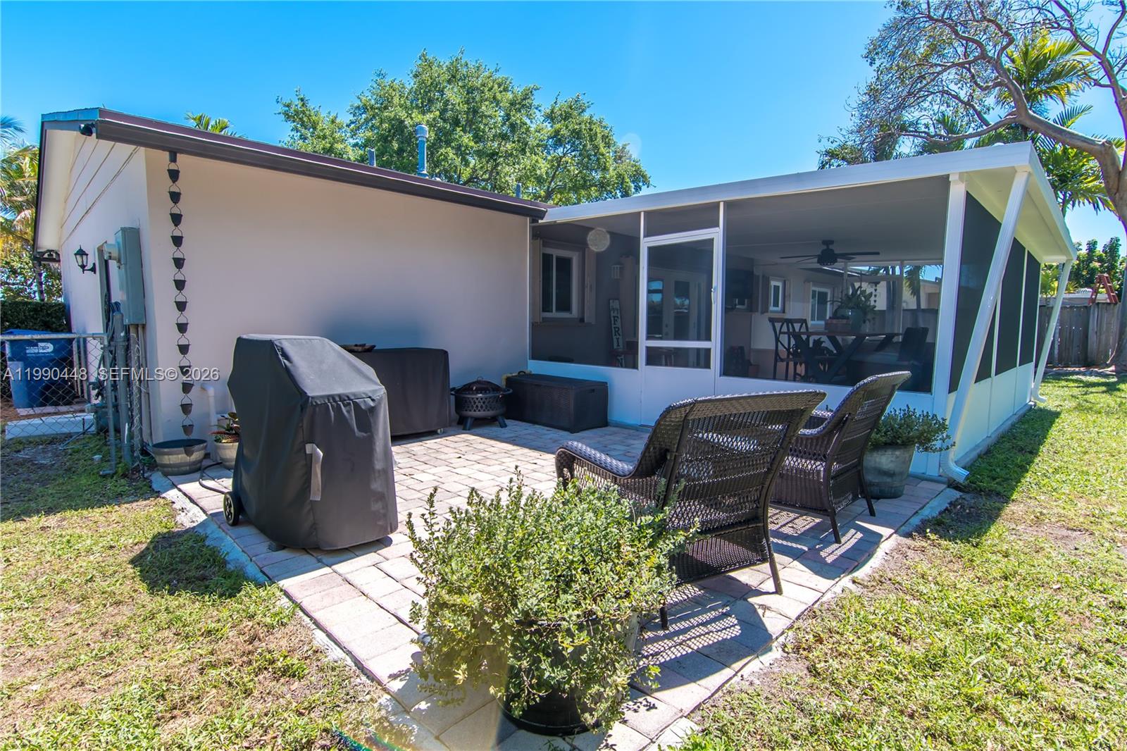 DEVON-AIRE ESTATES SEC 5 - Residential