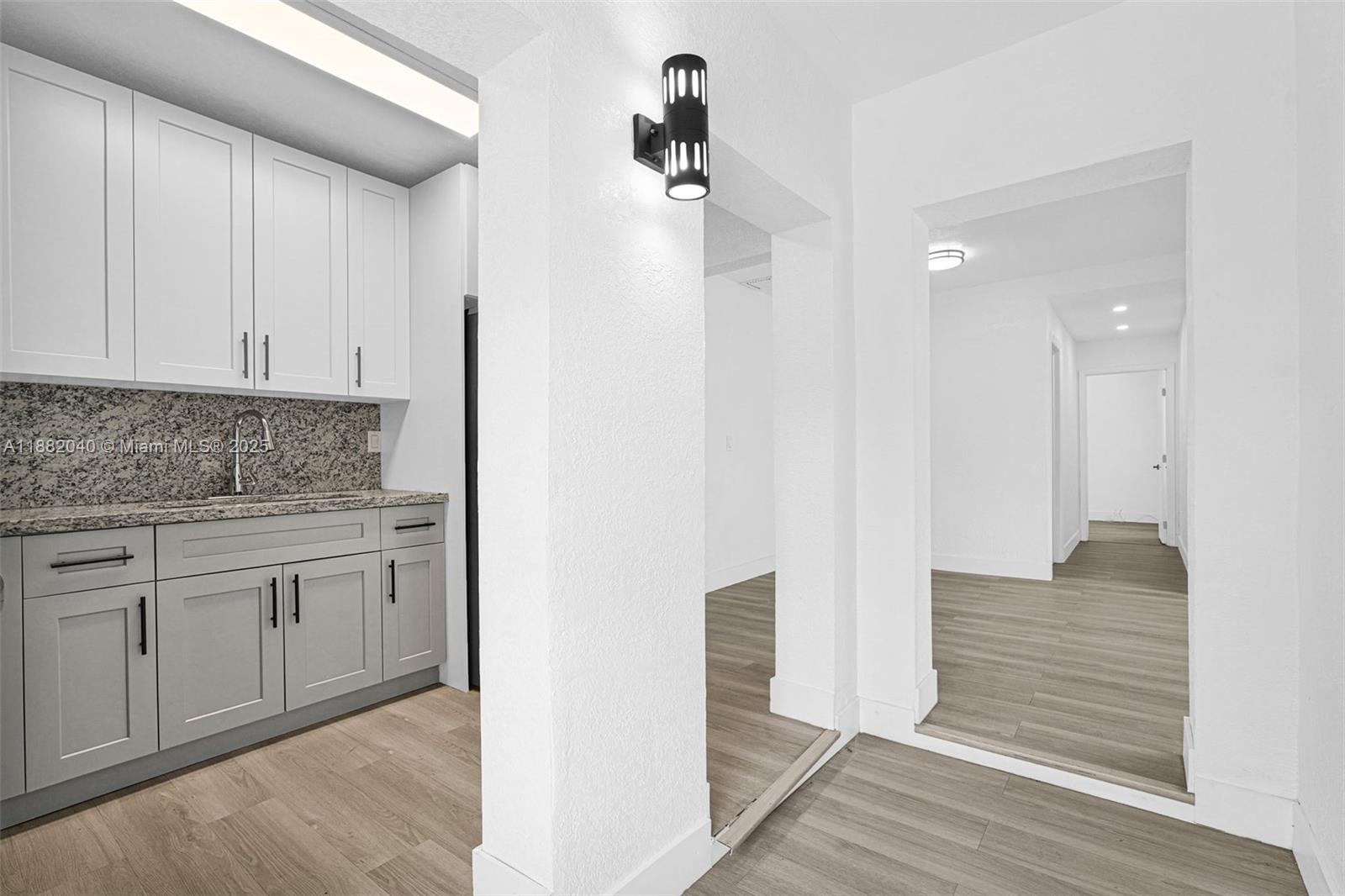 STEPHEN MANOR - Residential