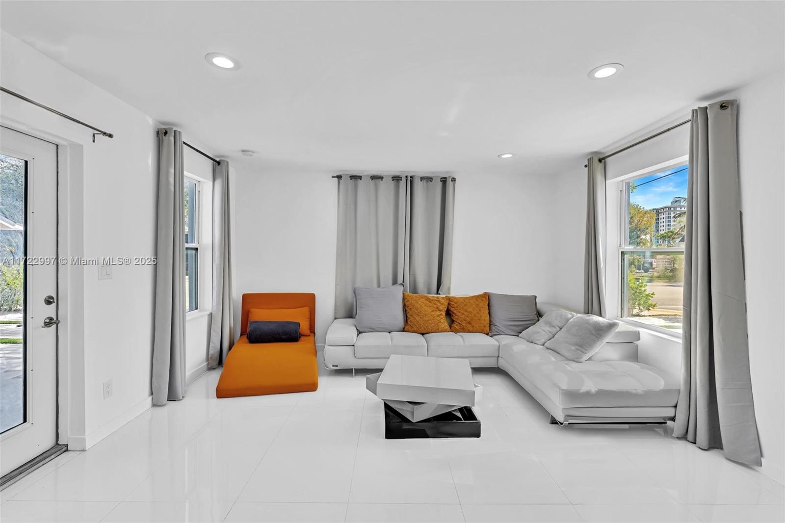 OSCEOLA PARK - Residential Lease