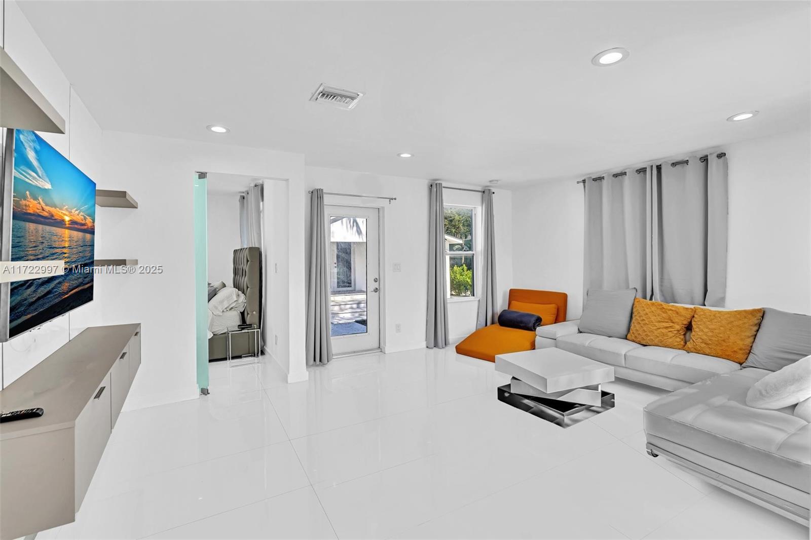 OSCEOLA PARK - Residential Lease