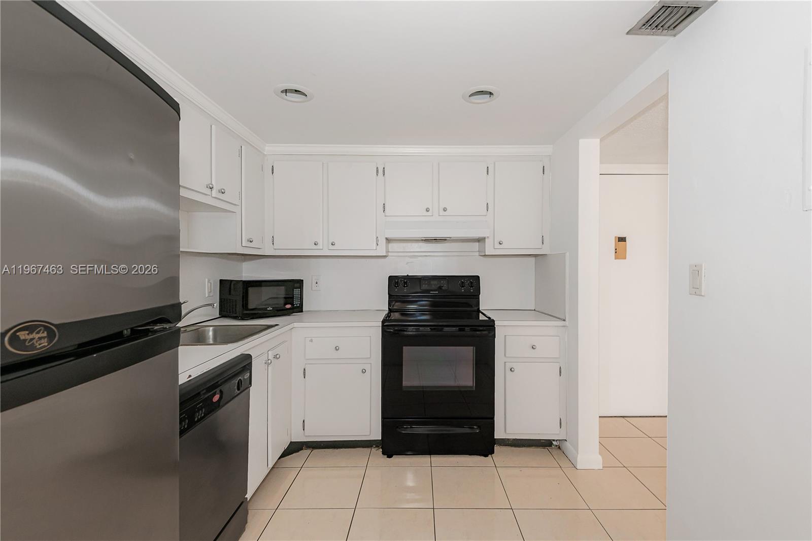 WILSHIRE CONDO - Residential