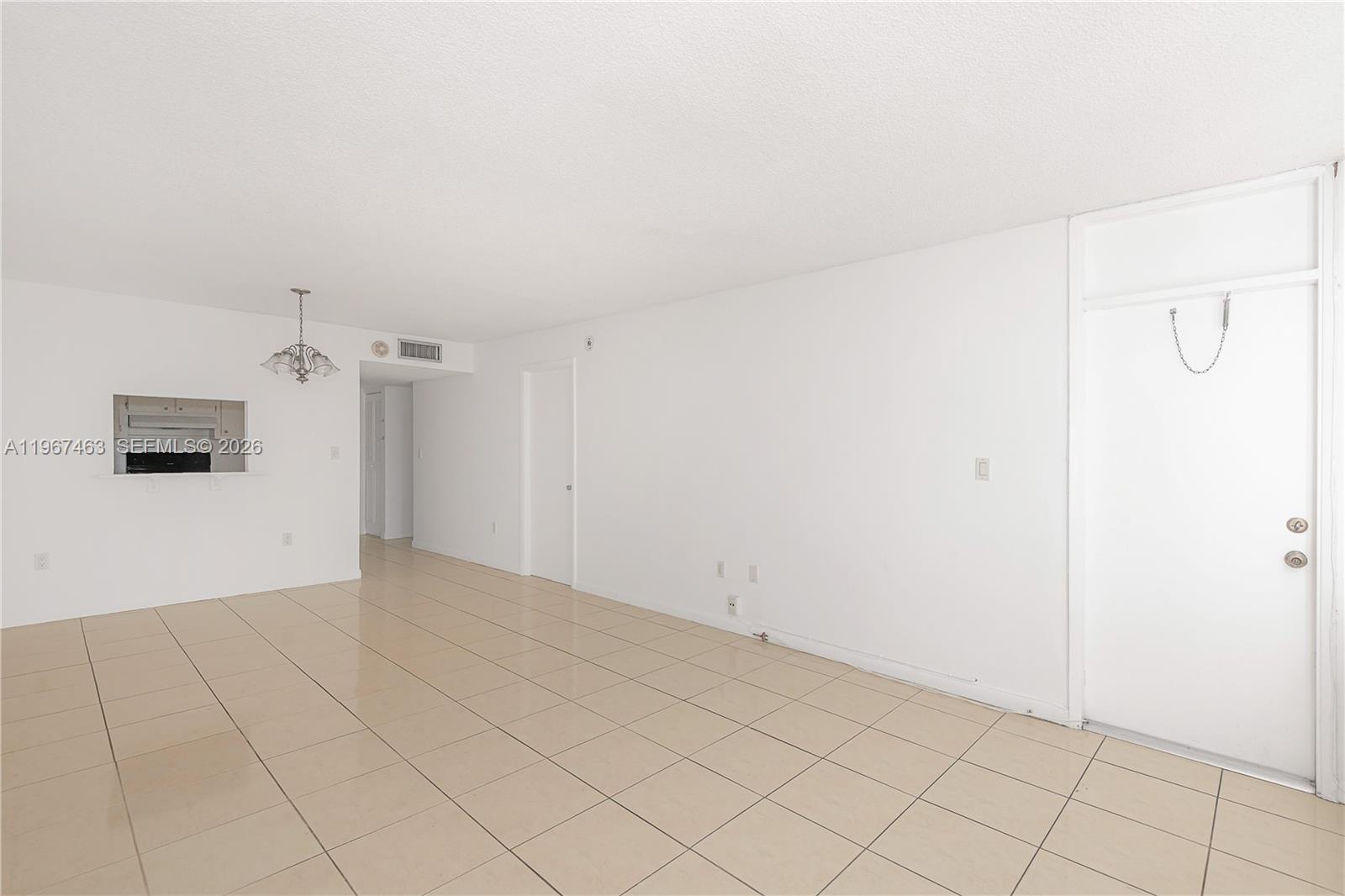 1200 NE Miami Gardens Dr 905W