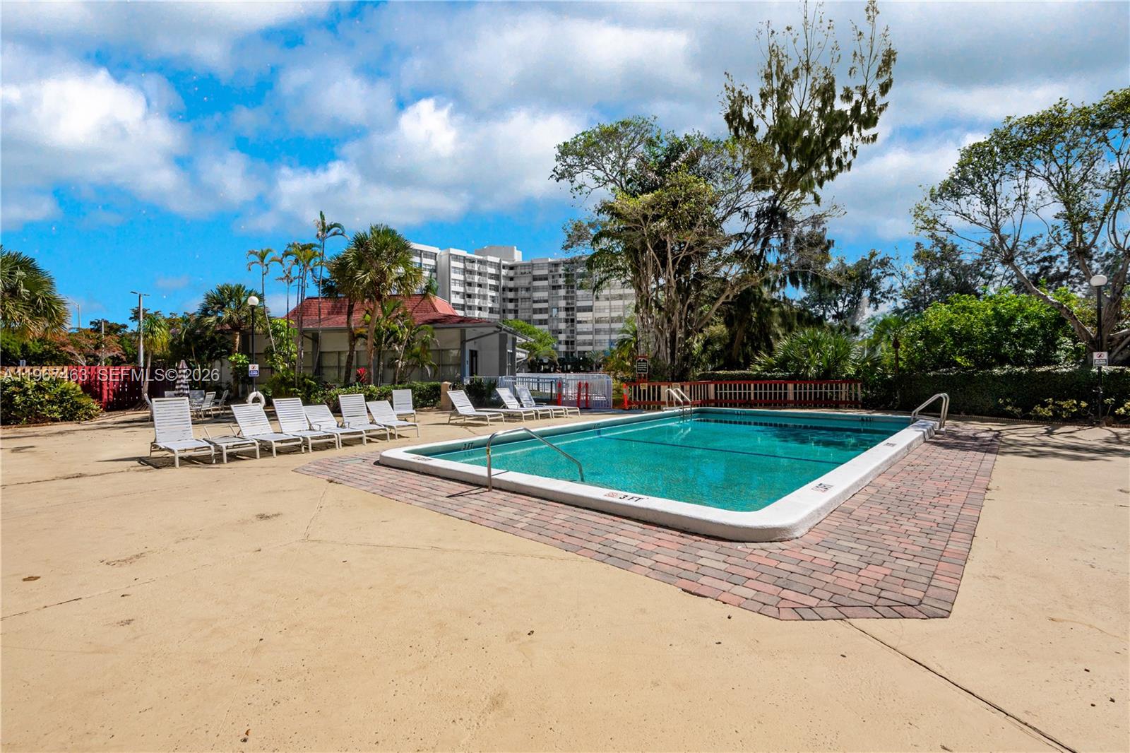 WILSHIRE CONDO - Residential