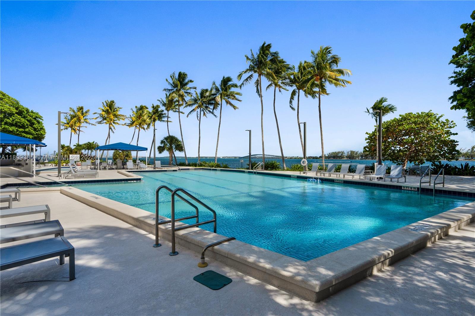 BRICKELL BAY CLUB CONDO - Residential