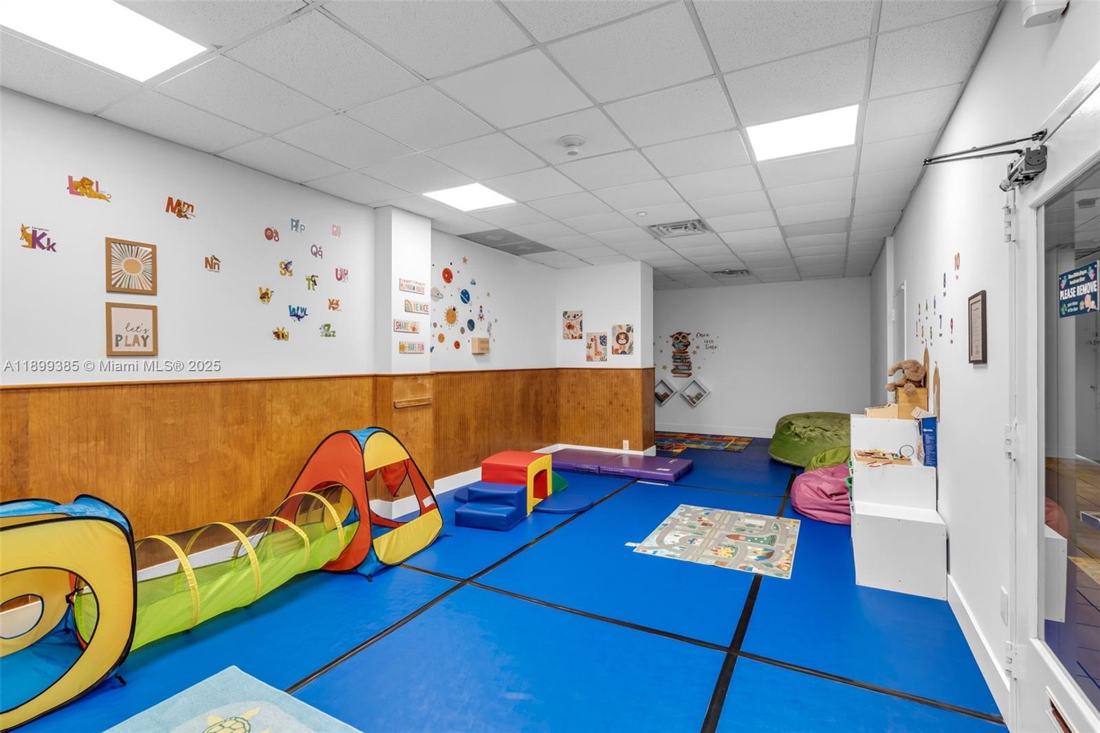 BRICKELL BAY CLUB CONDO - Residential