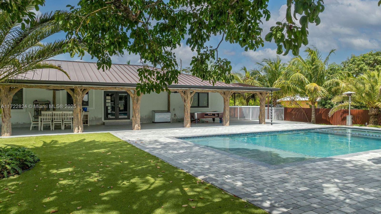 HOMESTEAD - Residential