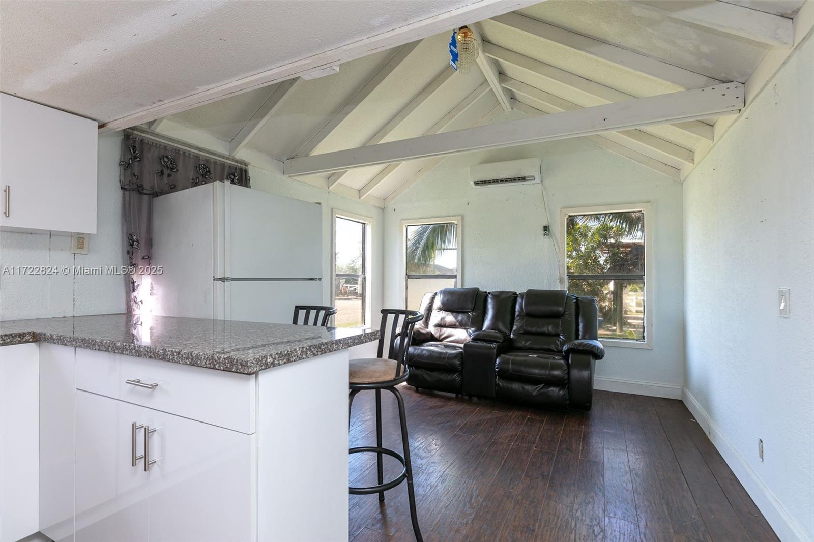 HOMESTEAD - Residential