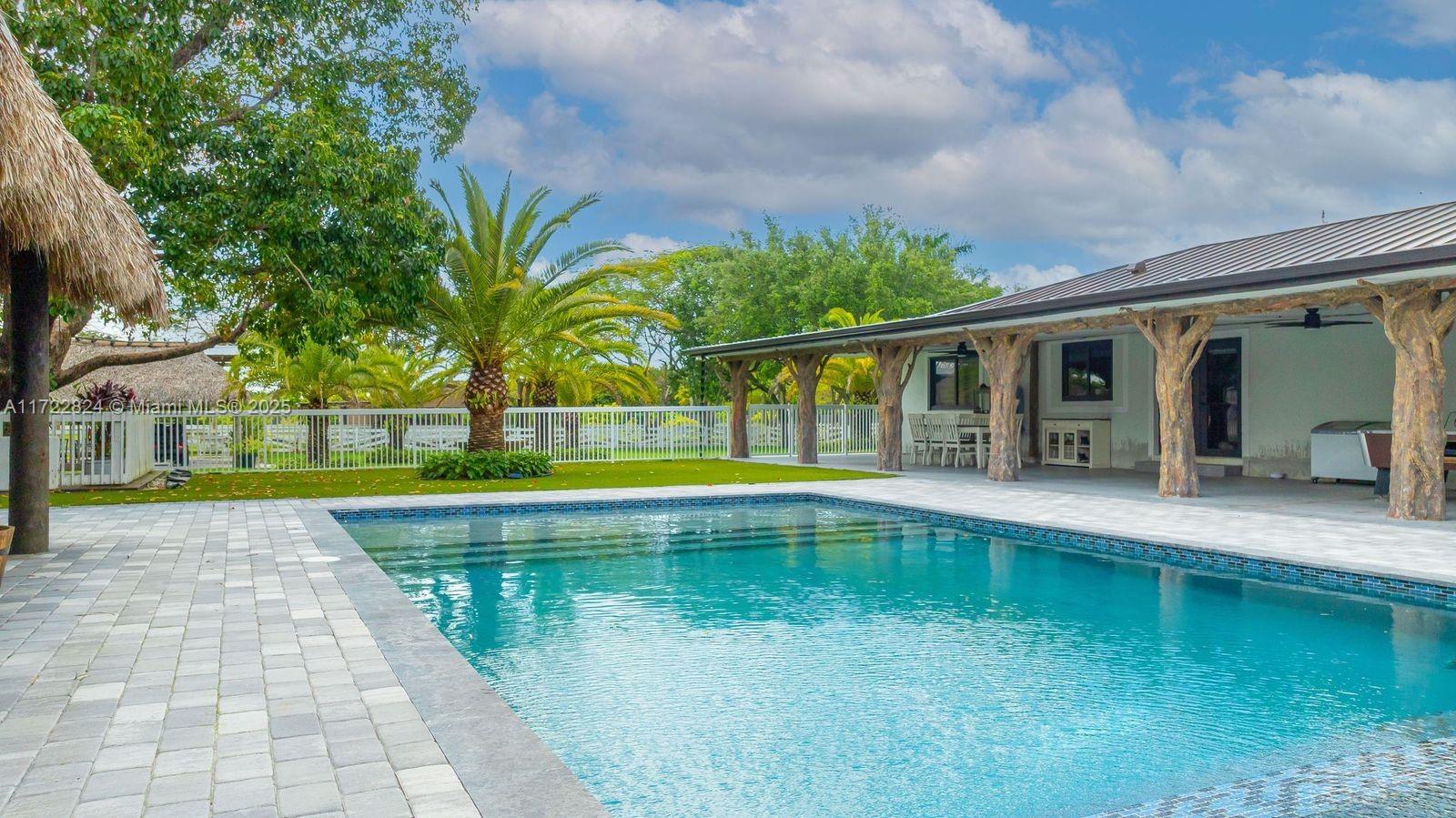 HOMESTEAD - Residential