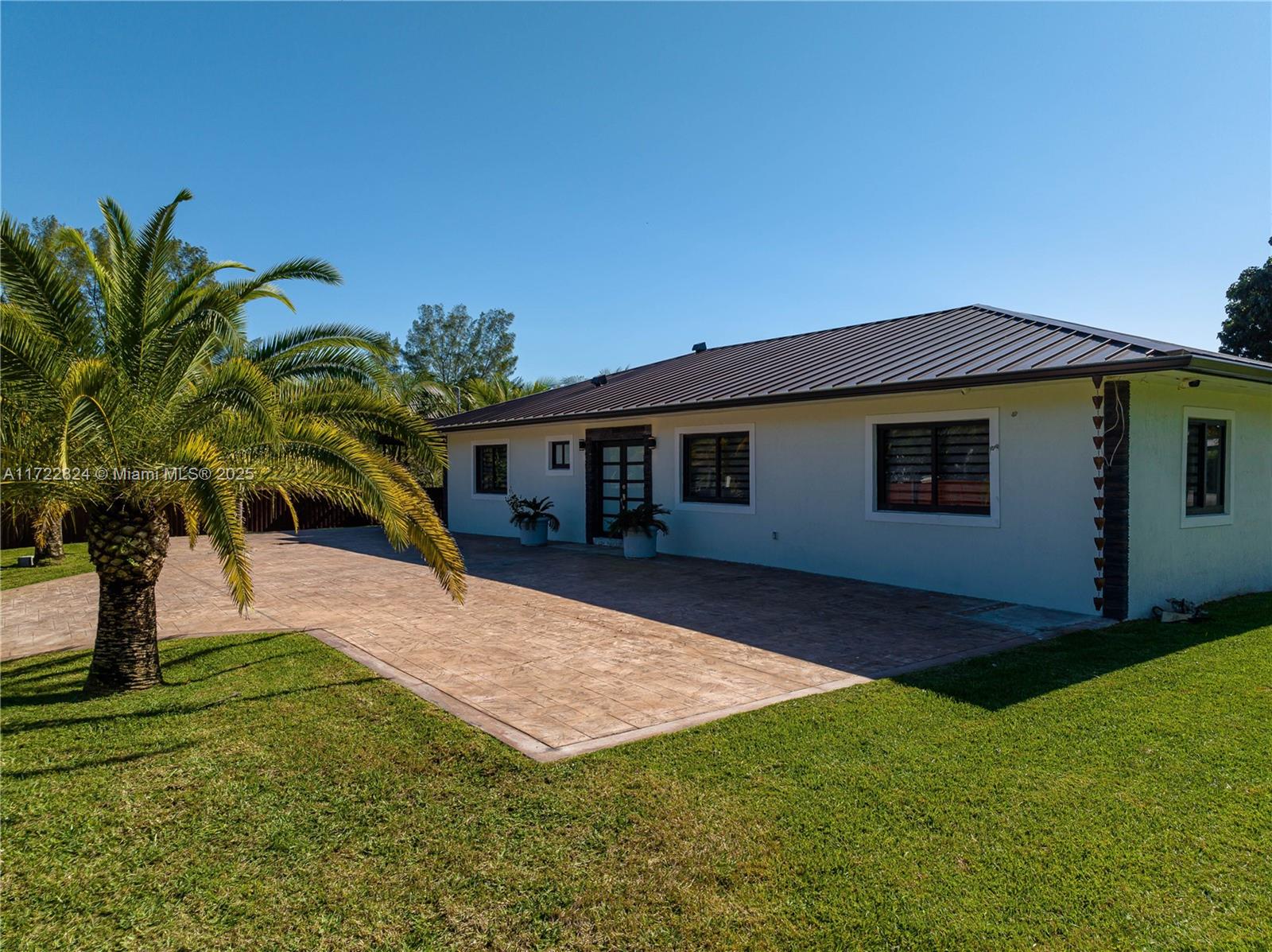 HOMESTEAD - Residential