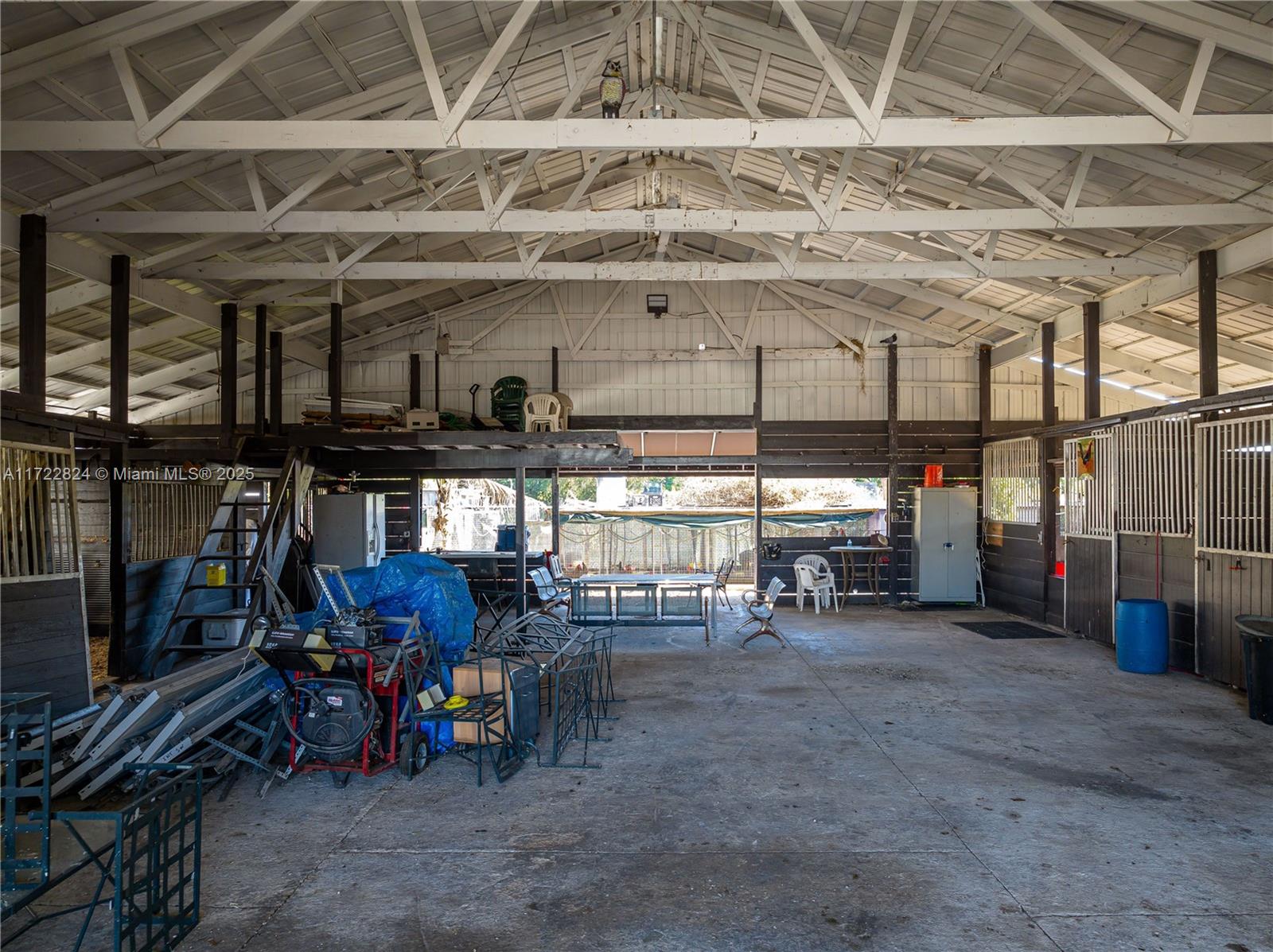 HOMESTEAD - Residential