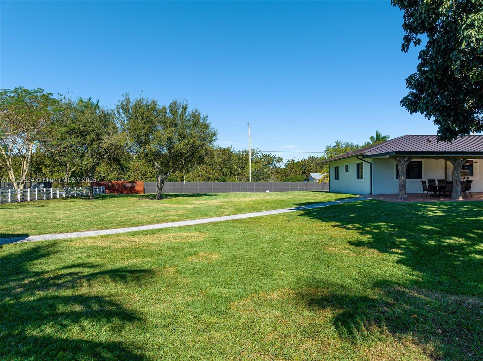 HOMESTEAD - Residential