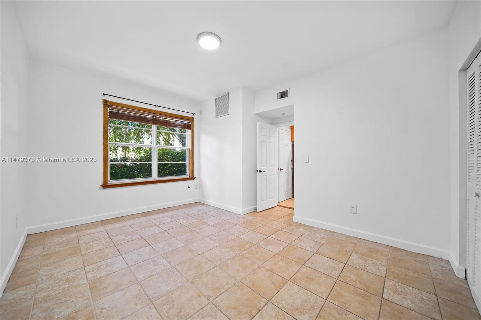 THE FENIMORE CONDO - Residential Lease