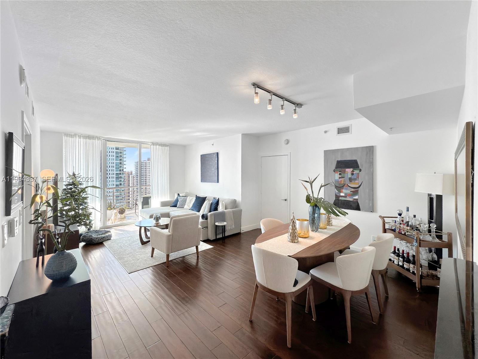 335 S Biscayne Blvd 2905