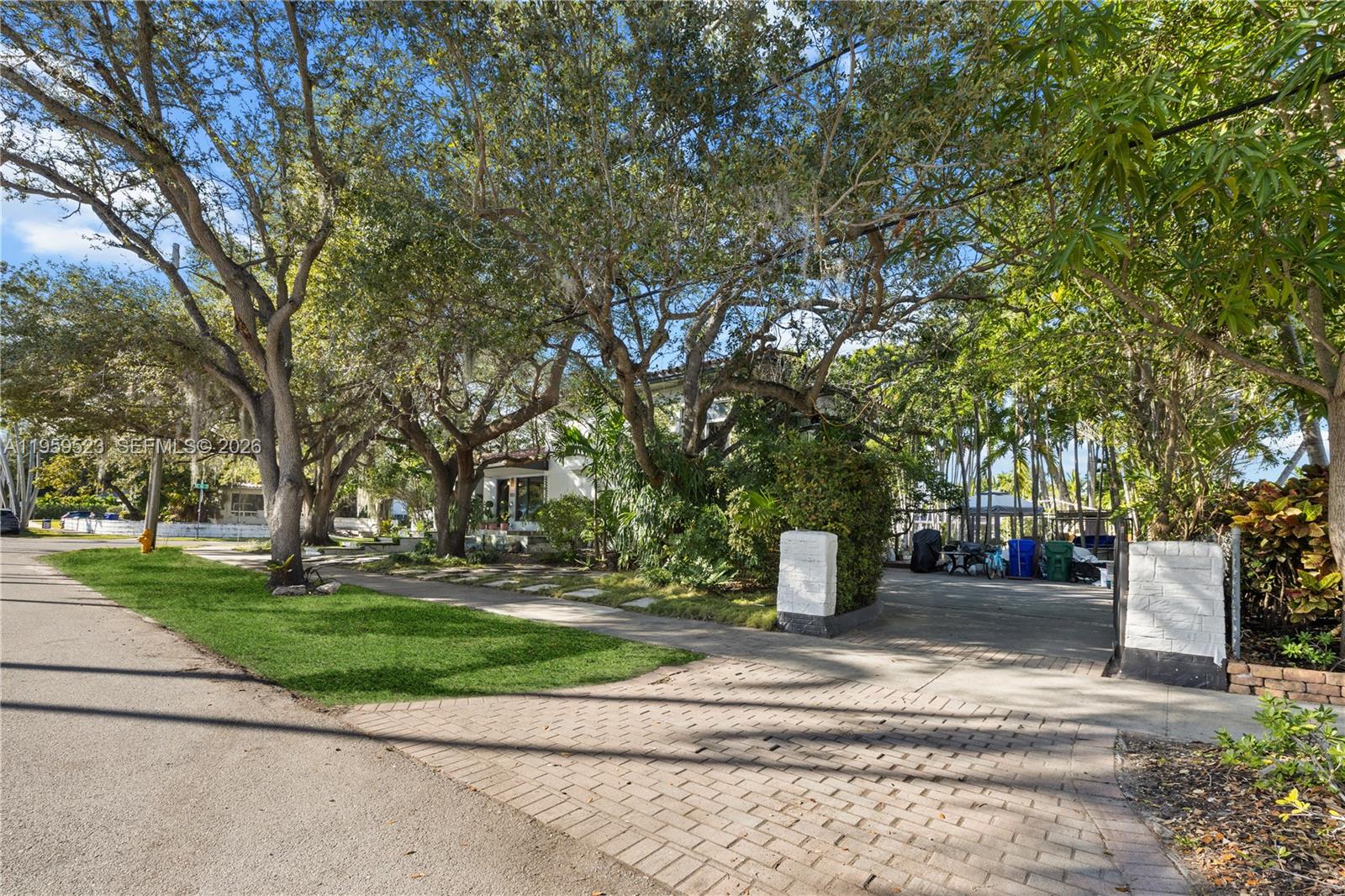 DAVIS HARBOR - Residential