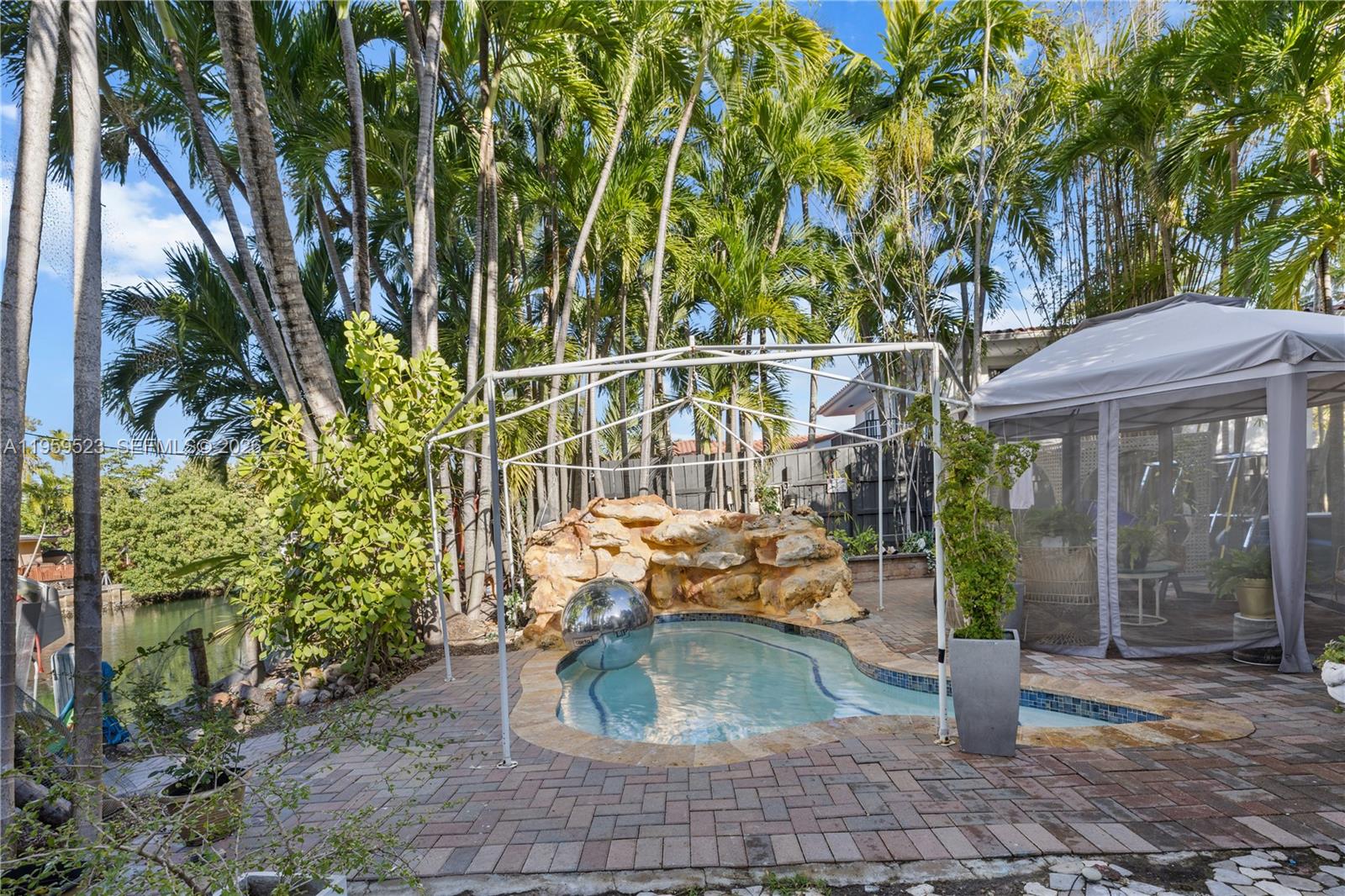 DAVIS HARBOR - Residential