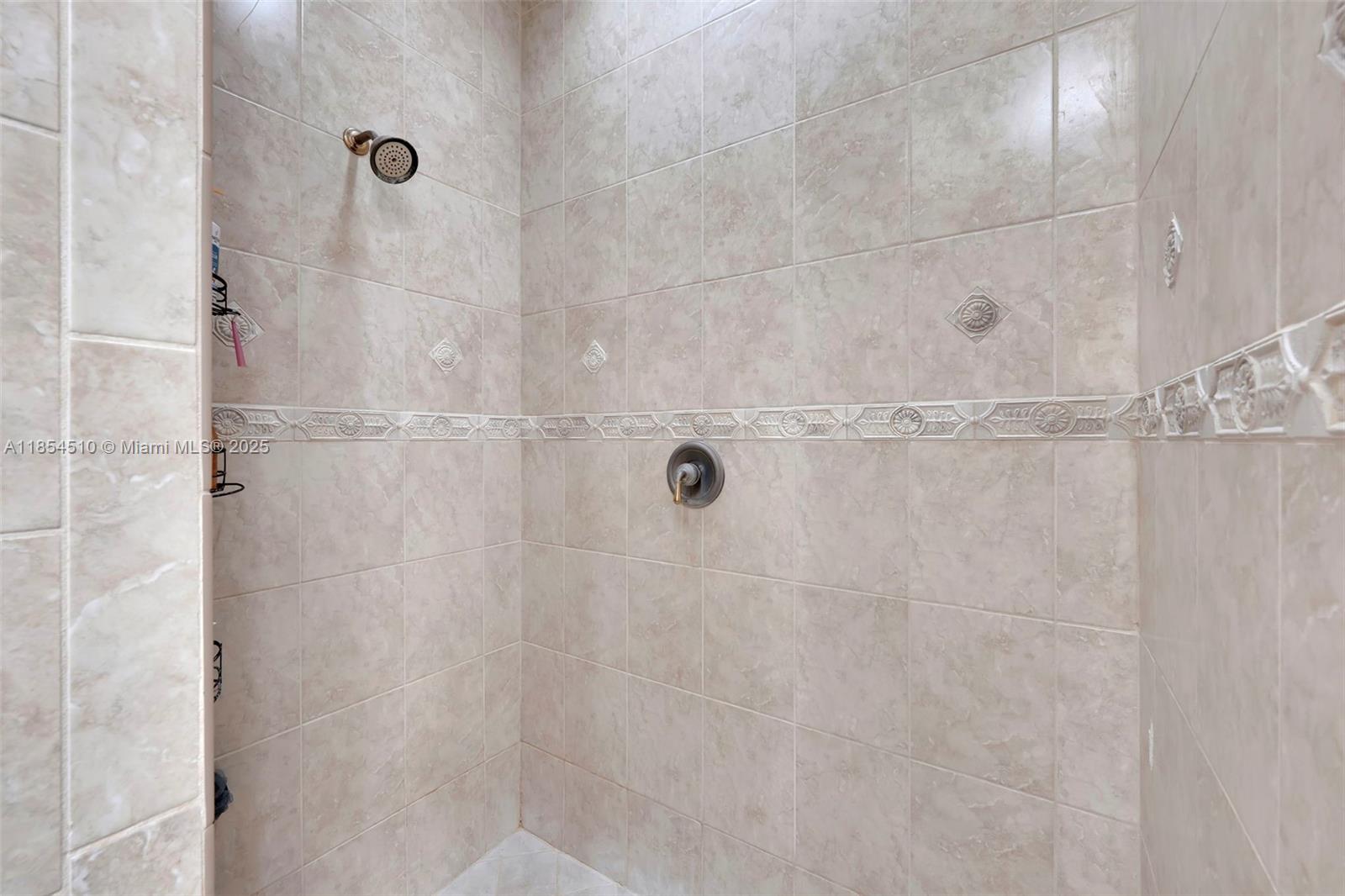 FORT DENAUD ACRES - Residential