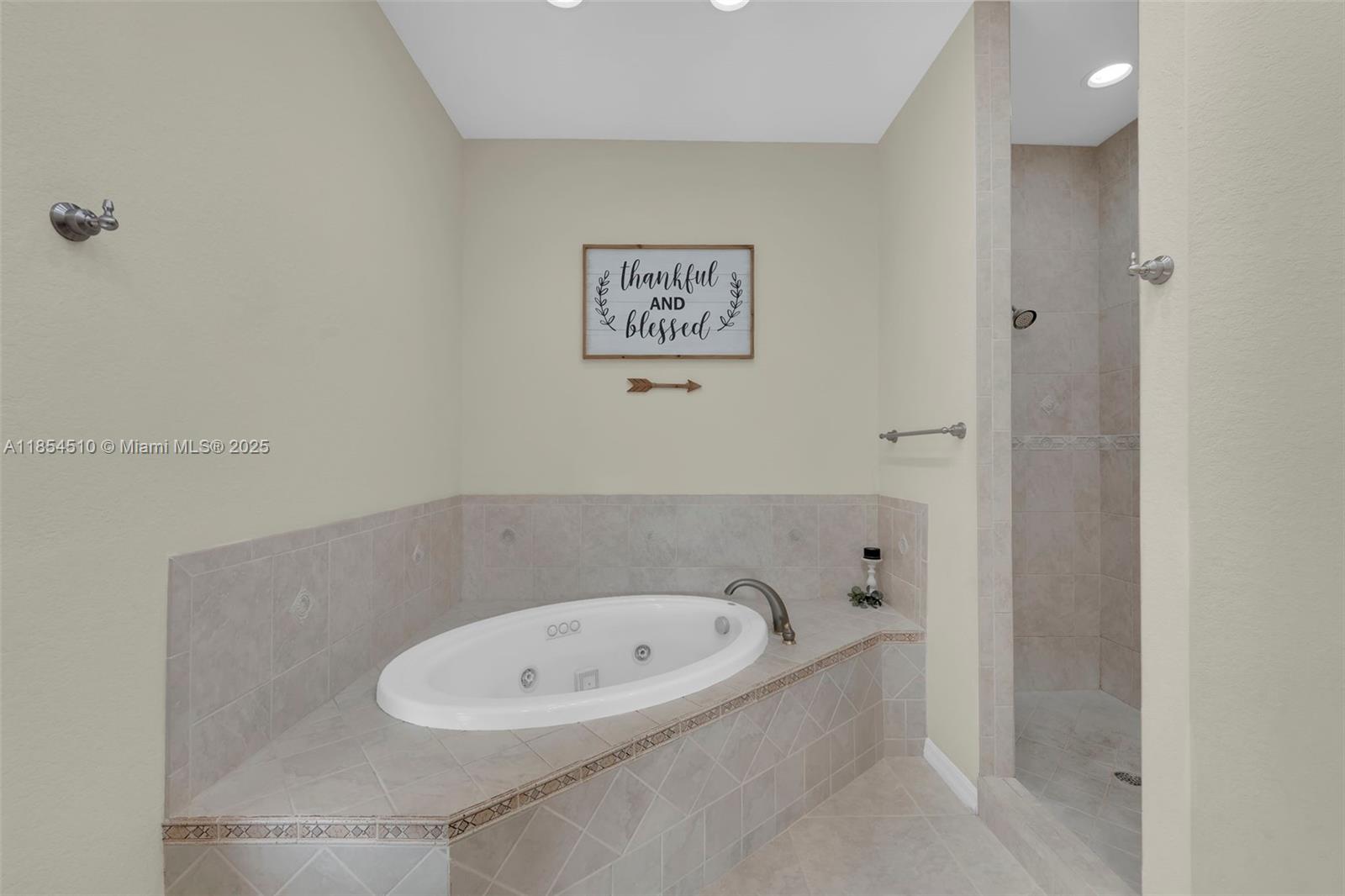 FORT DENAUD ACRES - Residential