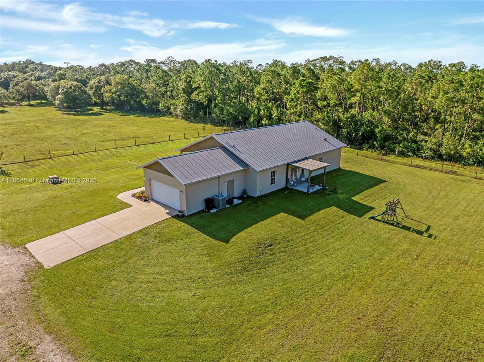 FORT DENAUD ACRES - Residential