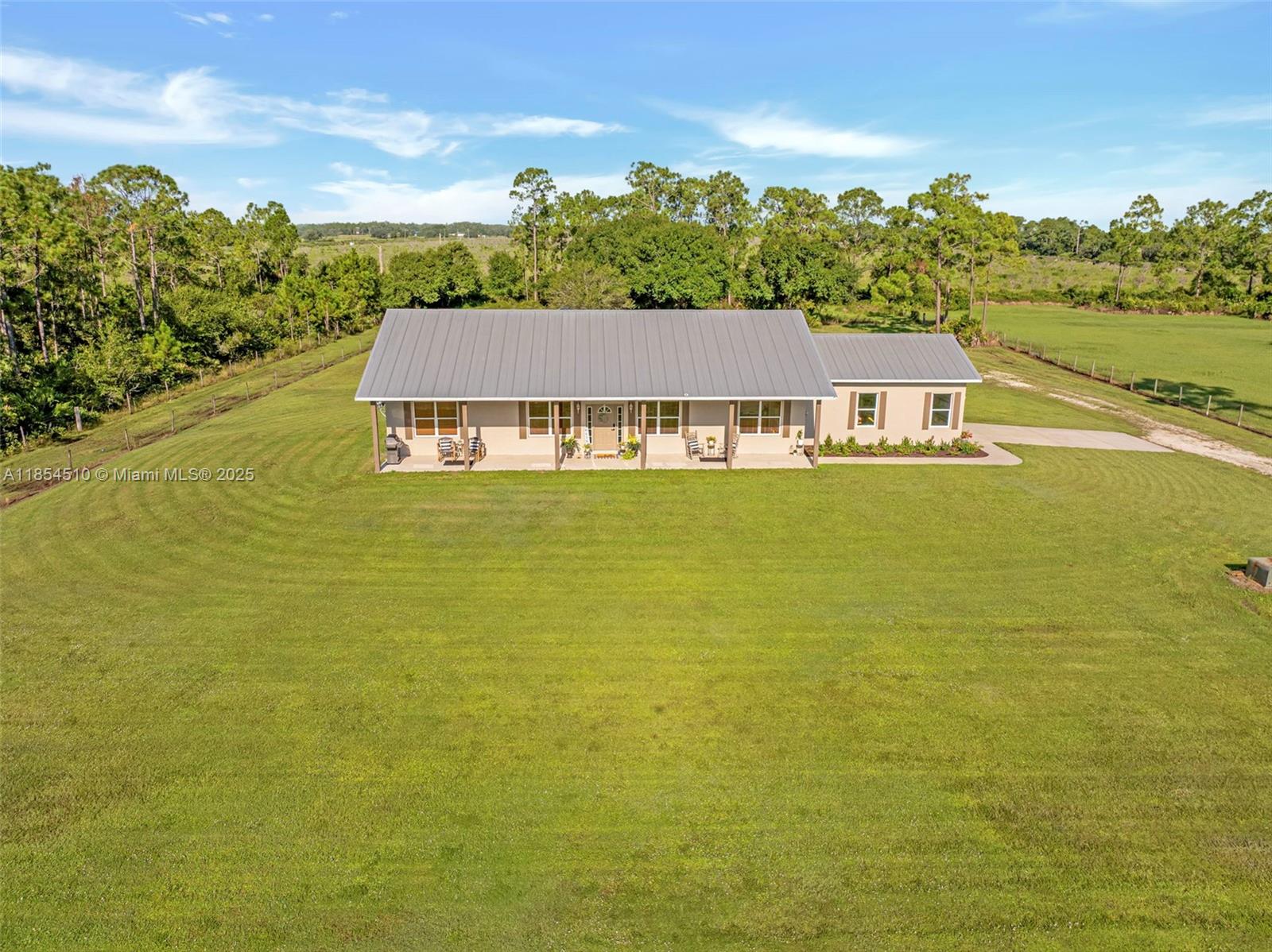 FORT DENAUD ACRES - Residential