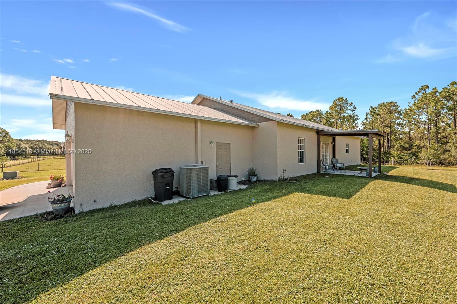 FORT DENAUD ACRES - Residential