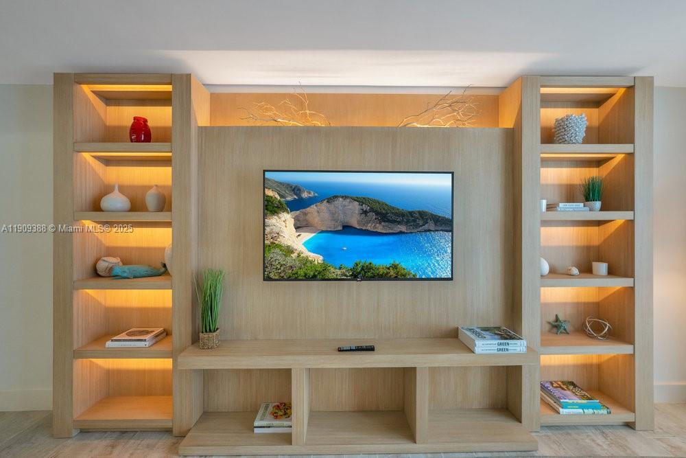 2399 COLLINS AVENUE - Residential Lease