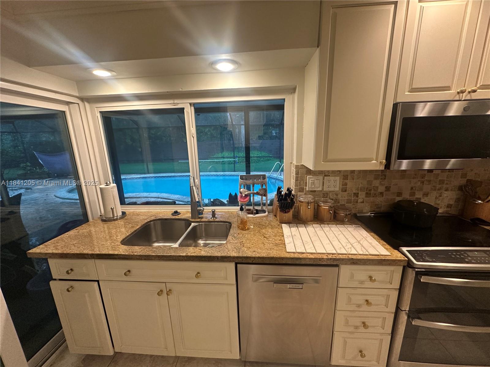 OLD CUTLER SOUTH SEC 1 - Residential