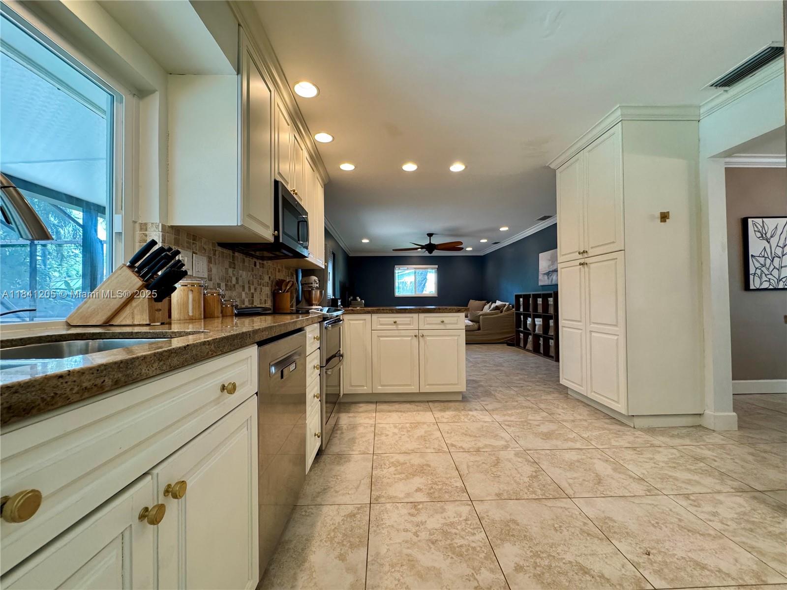 OLD CUTLER SOUTH SEC 1 - Residential