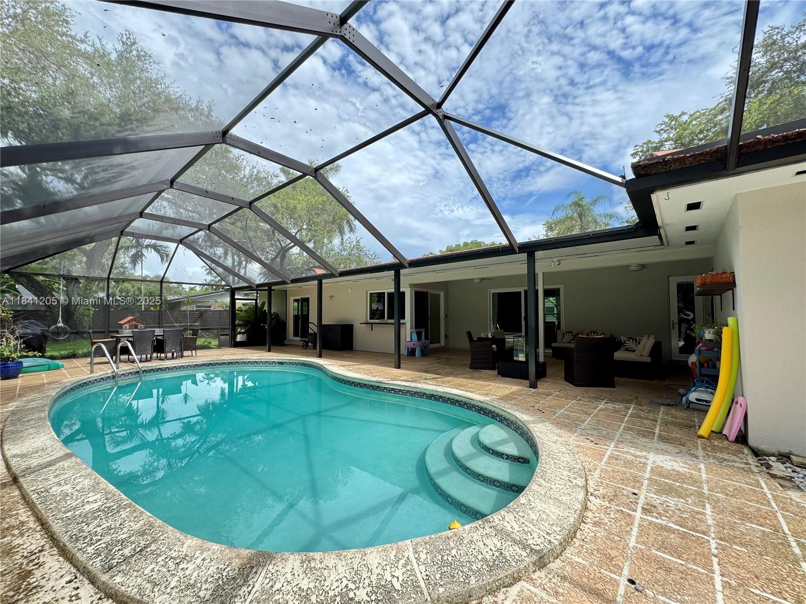 OLD CUTLER SOUTH SEC 1 - Residential