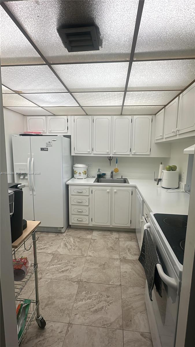 BREAKWATERS OF THE PALM B - Residential