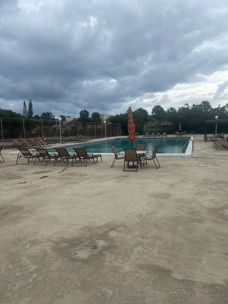 BREAKWATERS OF THE PALM B - Residential