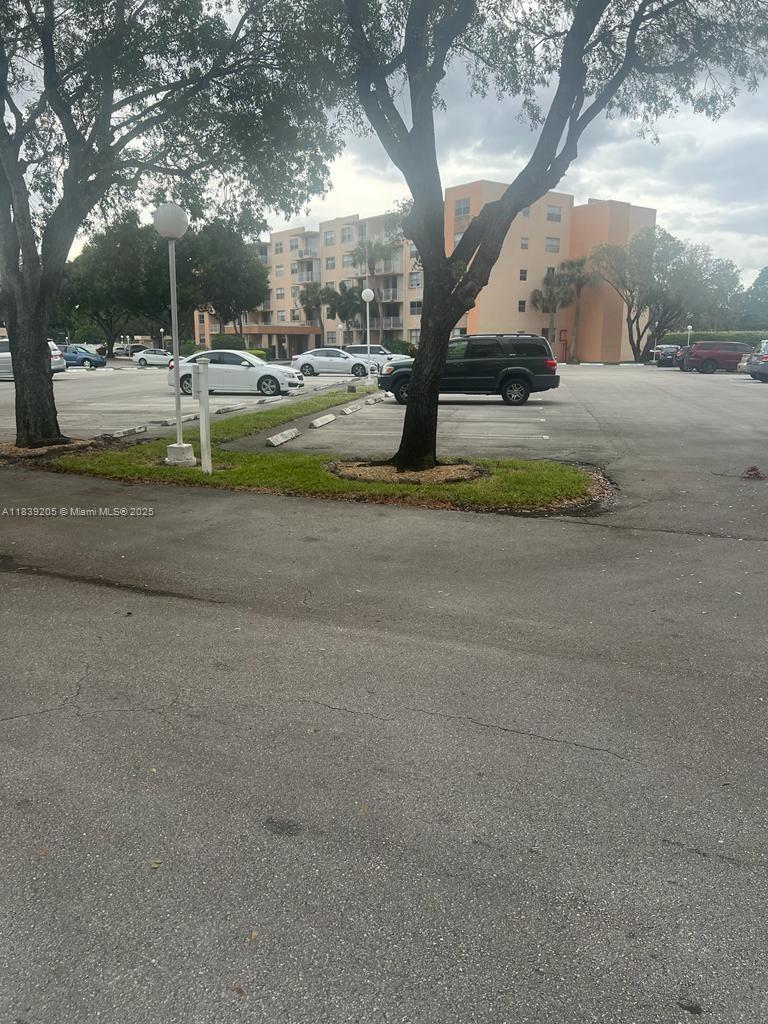 BREAKWATERS OF THE PALM B - Residential