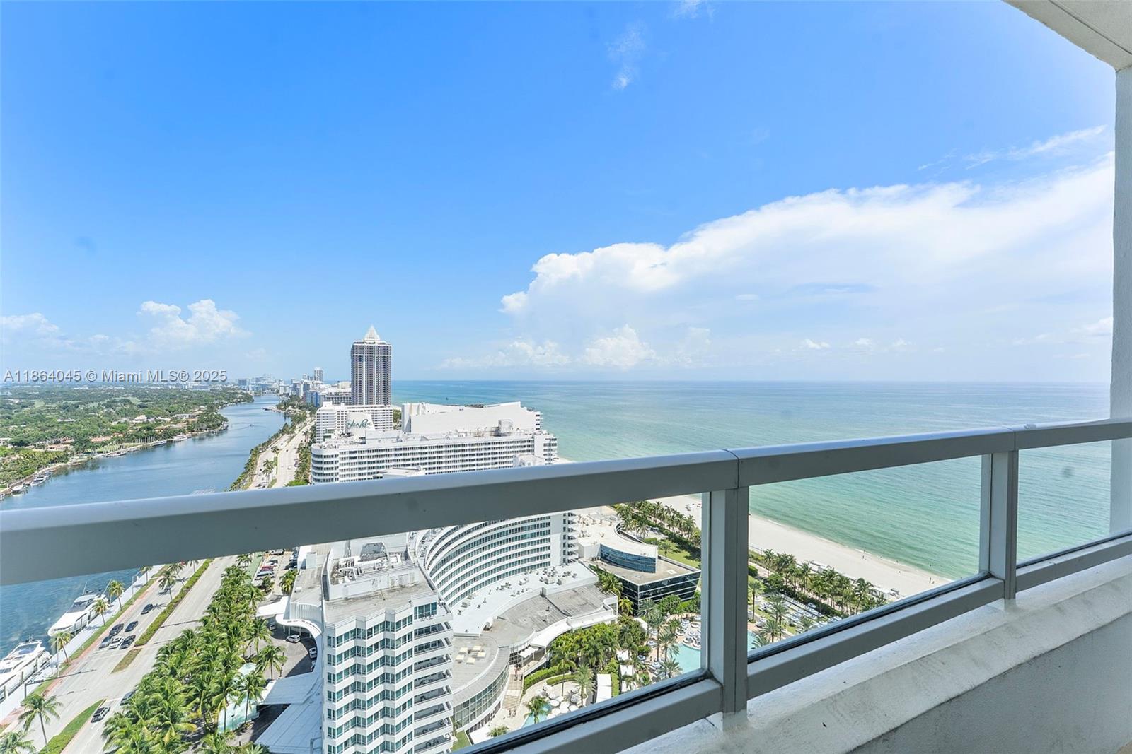 4401 Collins Ave 2907