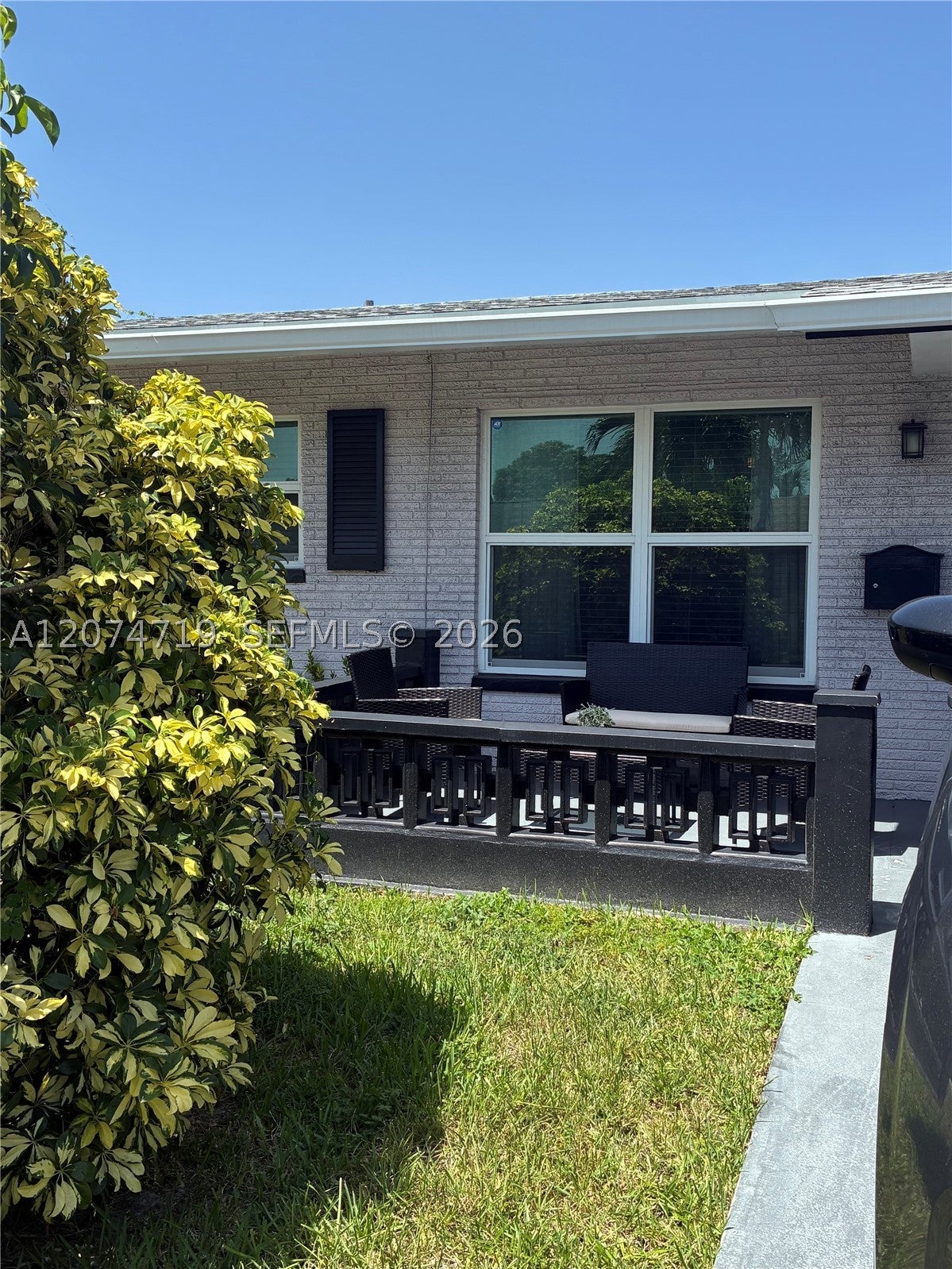 5721 NW 64th Way, Tamarac FL 33321