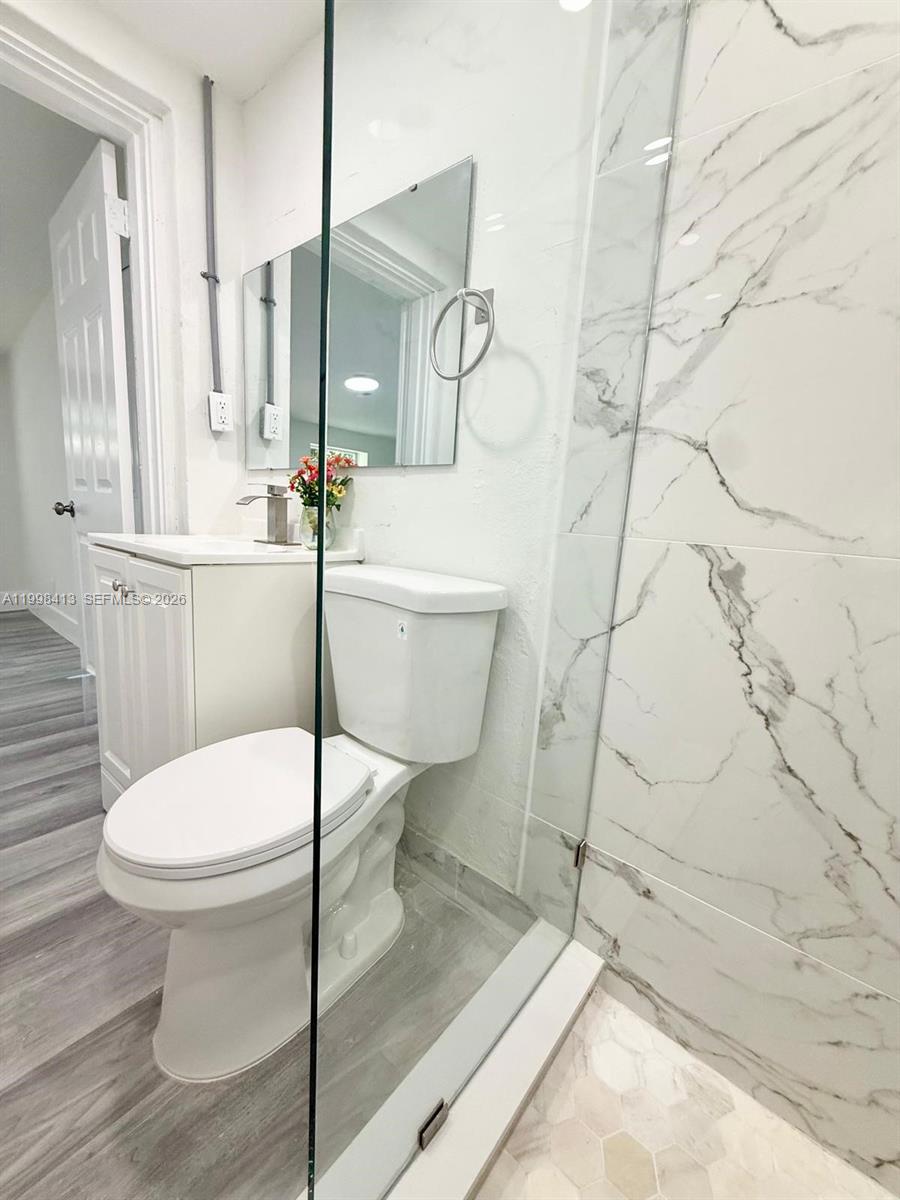 SUNSHINE MANOR - Residential