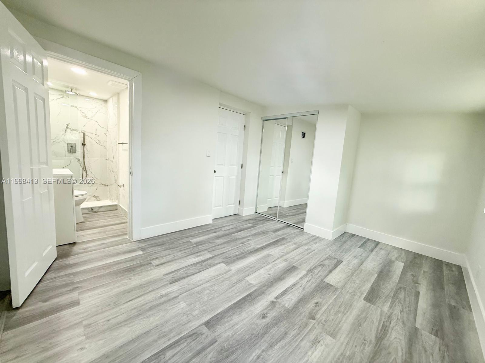 SUNSHINE MANOR - Residential