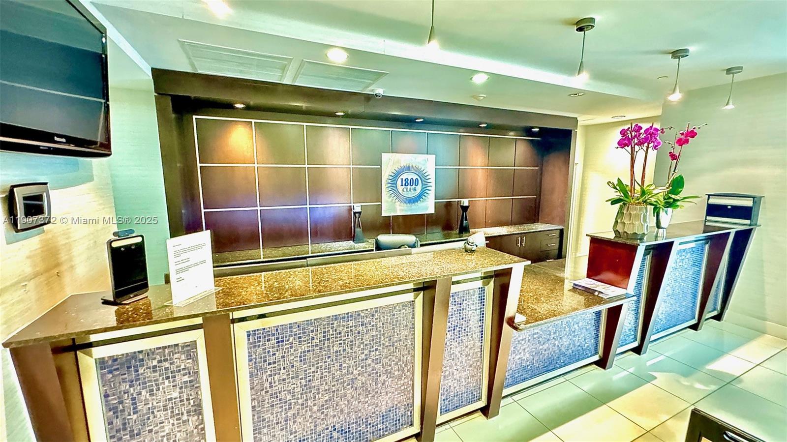 1800 CLUB CONDO - Residential