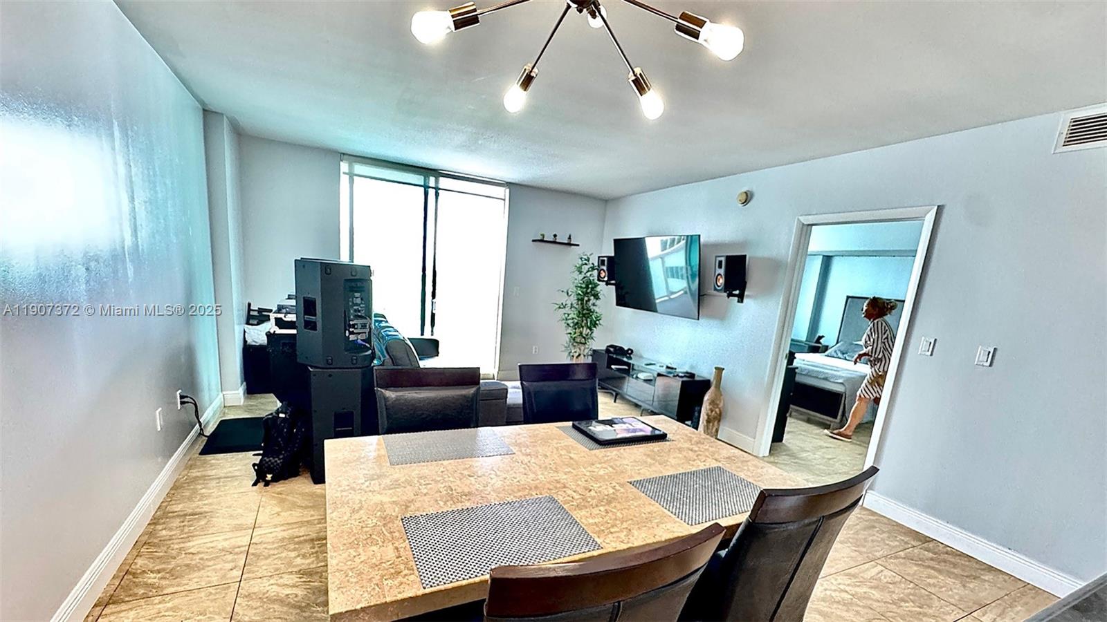 1800 CLUB CONDO - Residential