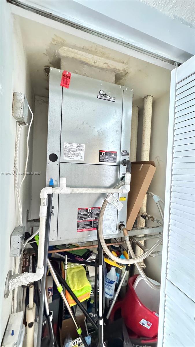 1800 CLUB CONDO - Residential