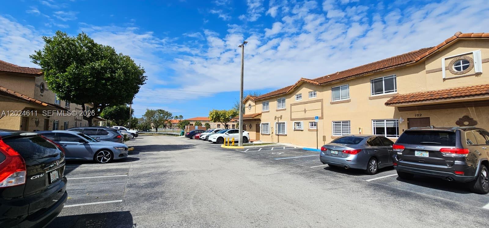 BELLEVIEW VILLAS CONDO NO - Residential Lease