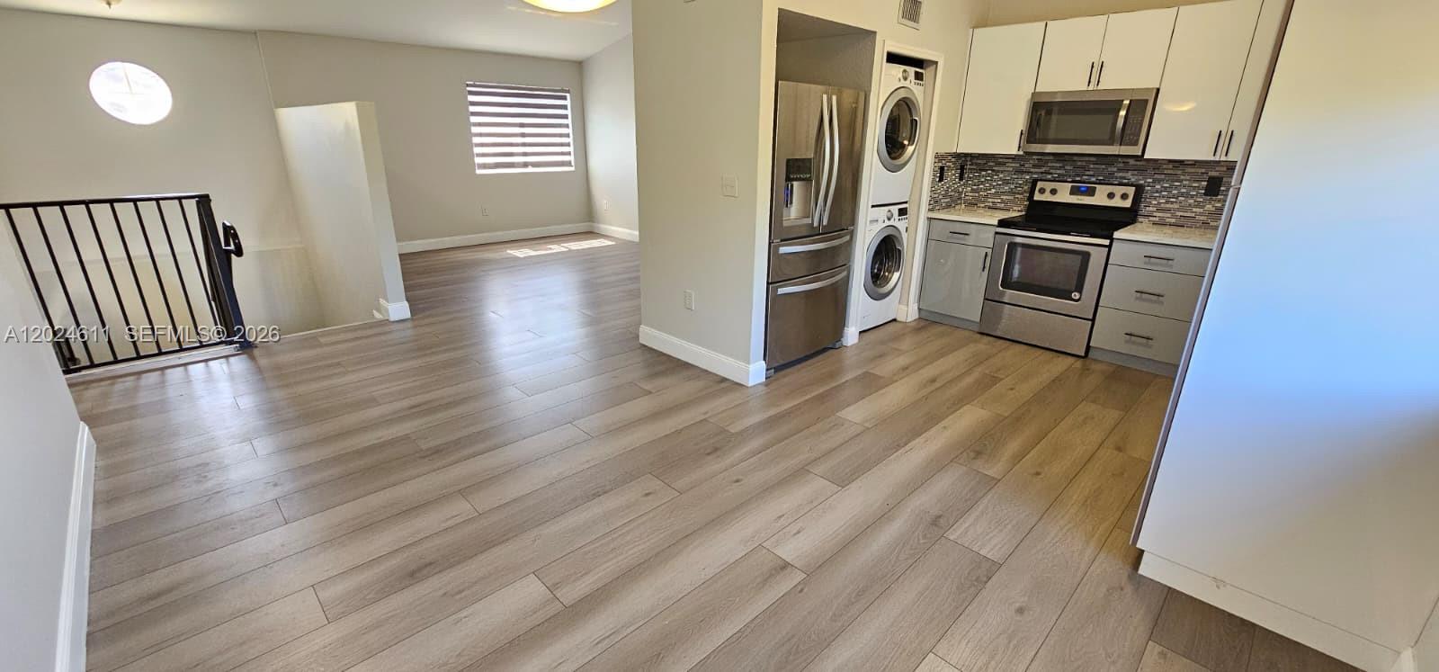 BELLEVIEW VILLAS CONDO NO - Residential Lease