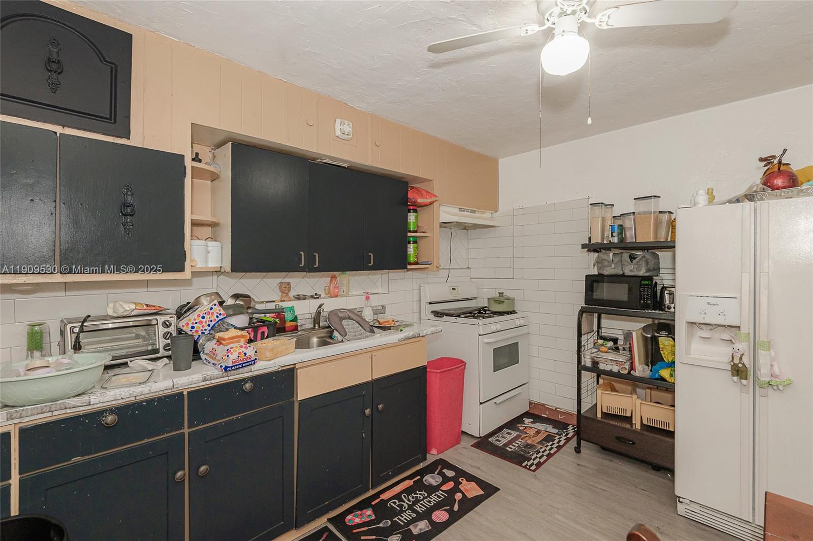 RIVERSIDE FARMS - Residential Income