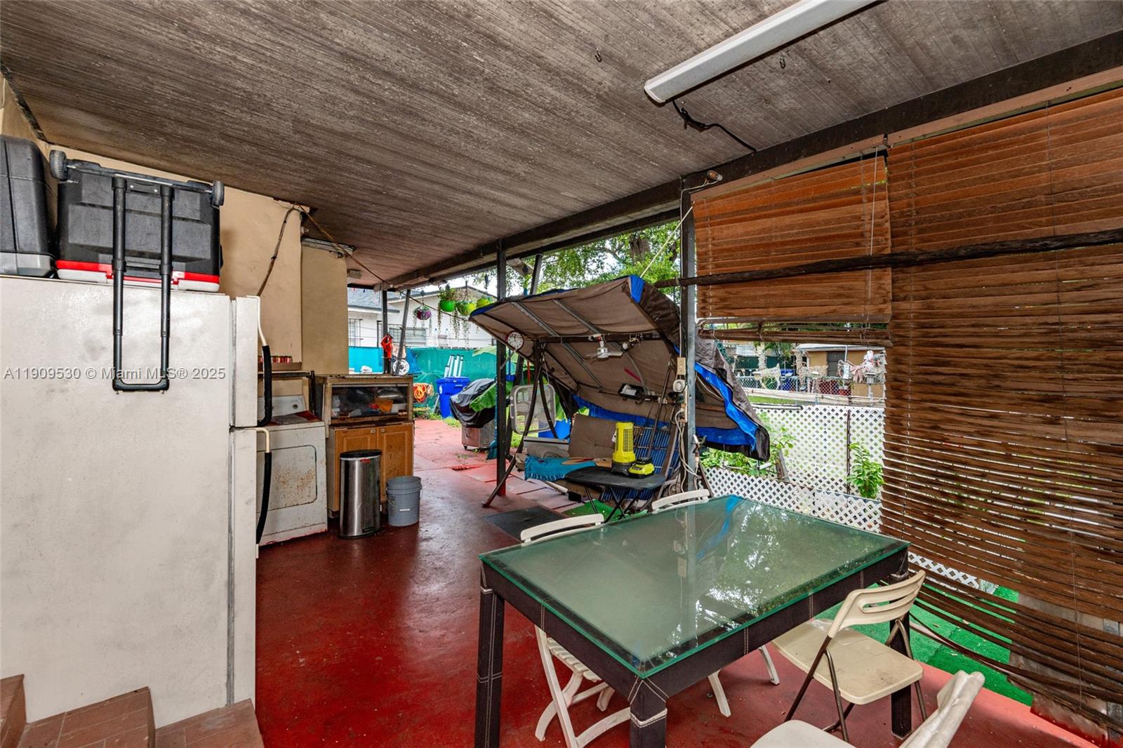 RIVERSIDE FARMS - Residential Income