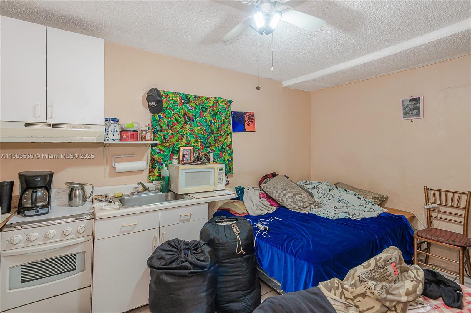 RIVERSIDE FARMS - Residential Income