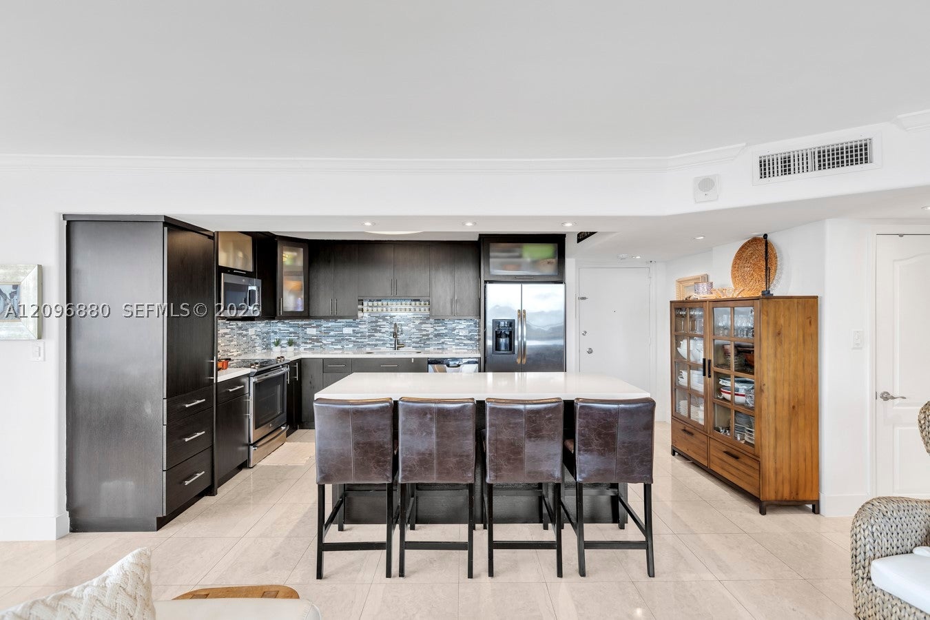 7135 Collins Ave 1126