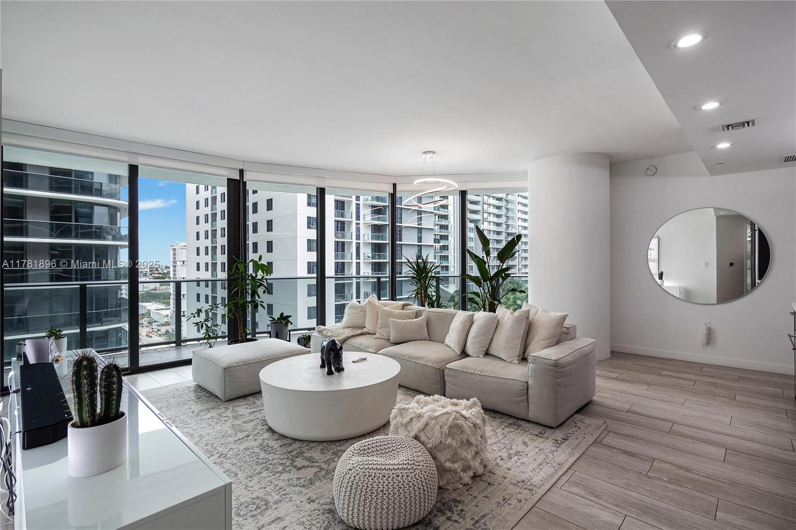 Property for Sale at 45 Sw 9th St 1508, Miami, Broward County, Florida - Bedrooms: 2 
Bathrooms: 2  - $850,000