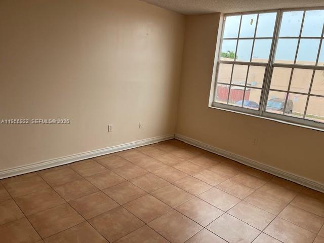 MANGO HILL CONDO NO 2 - Residential