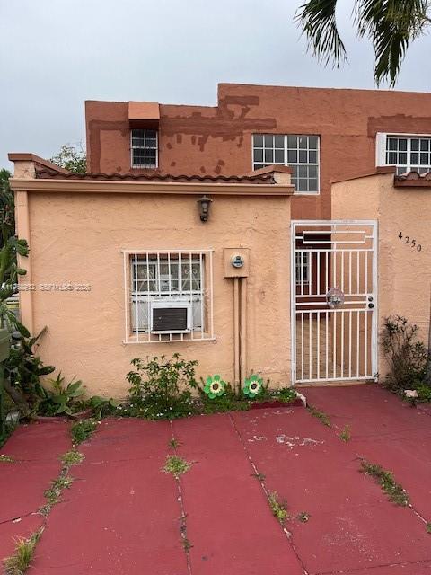 MANGO HILL CONDO NO 2 - Residential