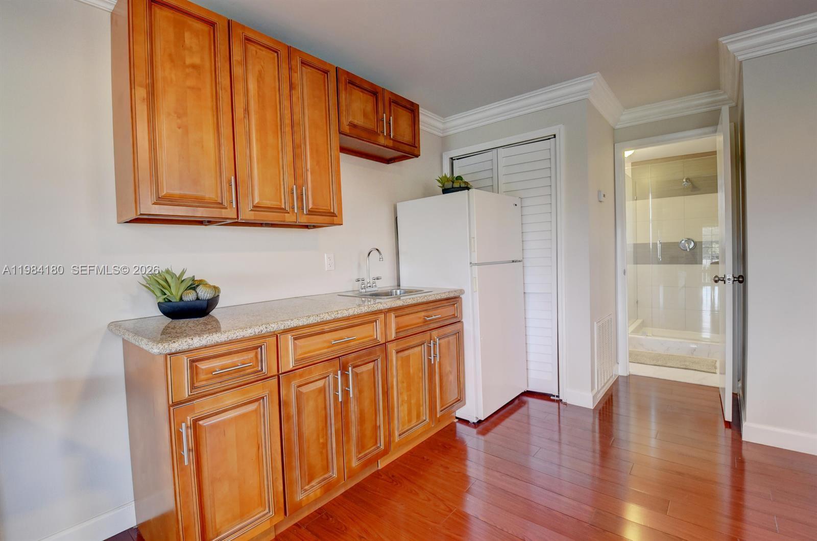 SPANISH VILLAGE - Residential Lease