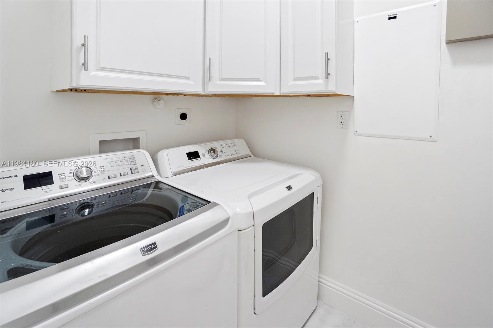 SPANISH VILLAGE - Residential Lease