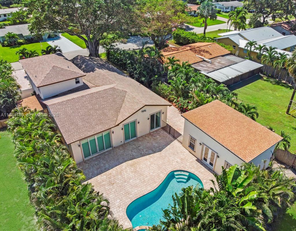 Photo of 117 NW 8th Street, Boca Raton, FL 33432 (MLS # A11984180)